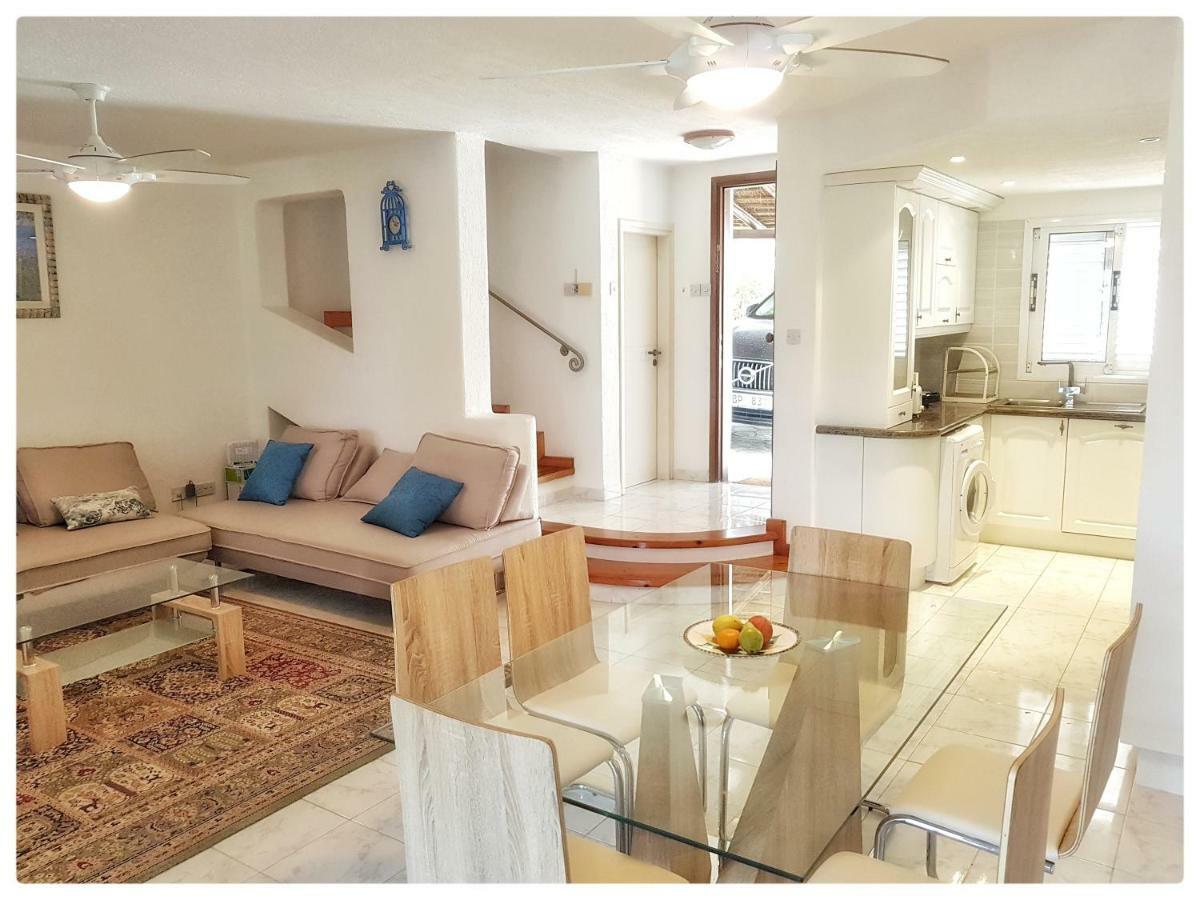 Sea Front Villa Vera Klorakas Dış mekan fotoğraf