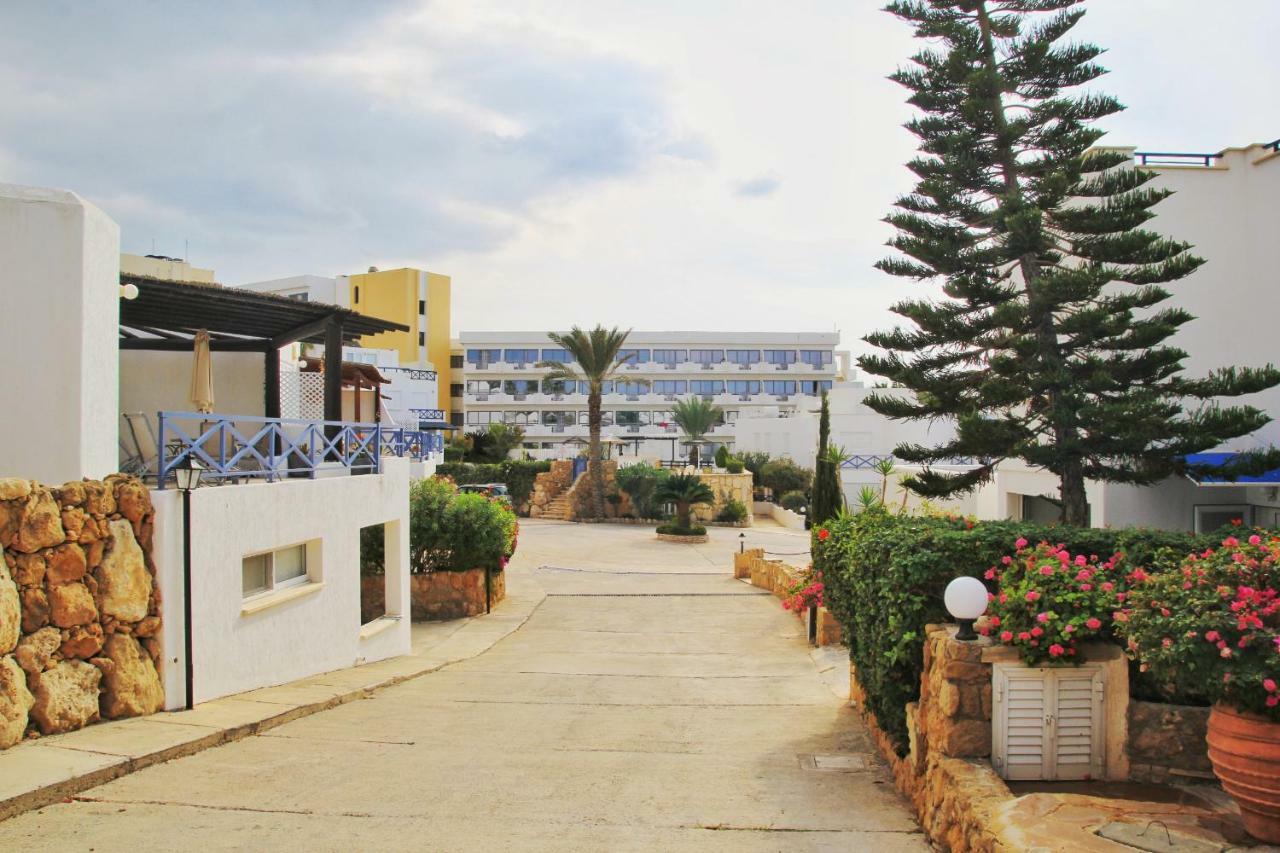 Sea Front Villa Vera Klorakas Dış mekan fotoğraf